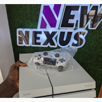 Brand New Playstation 4, 500GB, 1 Controller