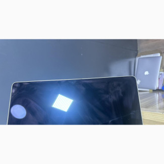 Macbook Pro 2016/2017 Screen