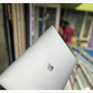 Laptop Apple MacBook Pro 2019 16GB Intel Core I9 SSD 512GB