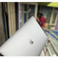 Laptop Apple MacBook Pro 2019 16GB Intel Core I9 SSD 512GB