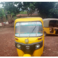 Bajaj RE 2019 Yellow
