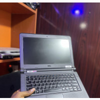 Laptop Dell Latitude 3380 4GB Intel Core I3 HDD 500GB
