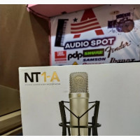 Rode NT1-A Cardioid Condenser Mic (Kit With SMR Shockmount)