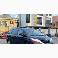 Toyota Sienna LE 8 Passenger 2011 Blue