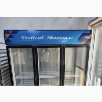 Brand New Vertical Showcase Chiller With Good Quality