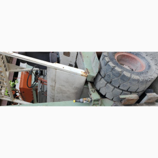 Used Clark Forklift 2000 Model for Sale