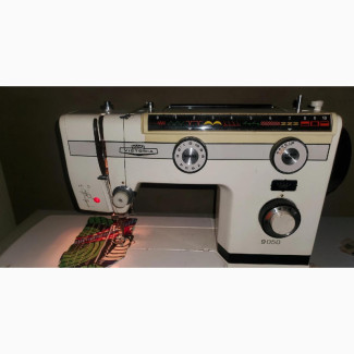 Victoria Sewing Machine - Perfect Working Condition