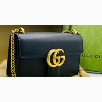 Original GUCCI Shulder Bags Available in Store