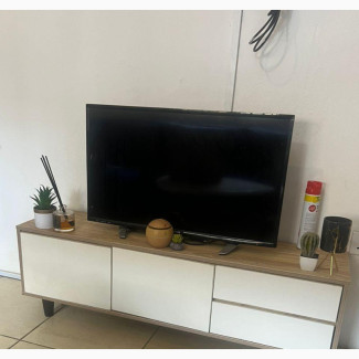 32 Skyrun TV for Sale