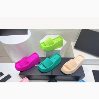 Jelly Wedge Slippers