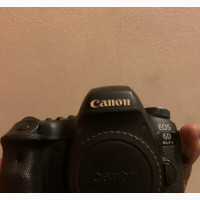 Canon 6D MK II - Excellent Condition, 2 Batteries and Charger Included
