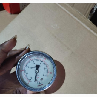 Brand New Pressure Gauge 6bar, 80psi, Face 2