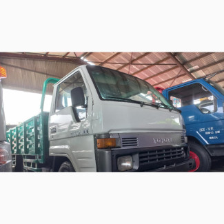 Toyota Dyna 100 That Has 2Y Petrol Engine, 4 Tyres