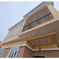 Luxurious 5 Bedroom Duplex in Omole Phase 2 for Rent