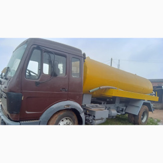 Mercedes Shit Evacuation Truck