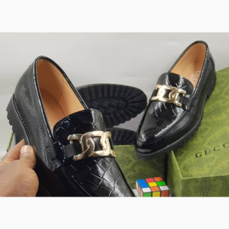 Gucci Flat Shoes