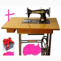 Singer Domestic/Manual Sewing Machine