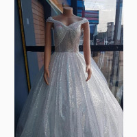 Sequins Ball Wedding Gown for Sale.Can Also Be Used 4 Dinner