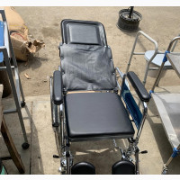 Collasable Cummod Wheelchair