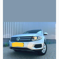 Volkswagen Tiguan S With Sunroof 2013