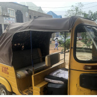 Bajaj 2017 Gold