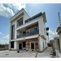 6bdrm Duplex in Lugbe District for sale