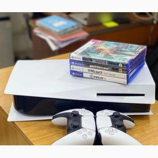 Playstation5 Console With 2 Controllers and 3 Games Disc