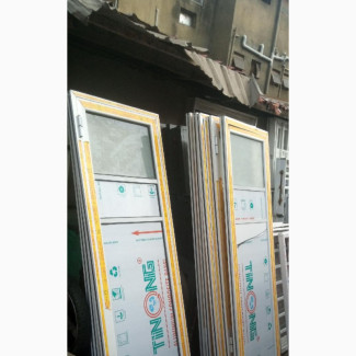 Tolet Door