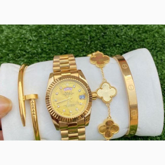 Stylish Rolex Wristwatch and Bracelet Set