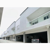 3bdrm Townhouse / Terrace in Orchid Road, Lekki for rent