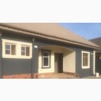 2bdrm Bungalow in 2 Bedroom Flat Pop, Apeka for rent