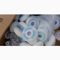 Original 80mm 90A LED Skating Wheels for a Set of 8 Pieces