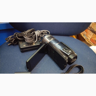 Sony HDR-CX550 Video Handycam