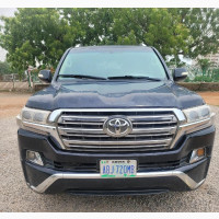 Toyota Land Cruiser 2011 Black