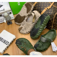 Crocs for Sale - Unisex Crocs in Different Sizes
