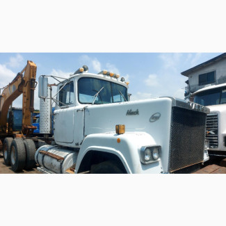 New Arrival Superliner Mack Ten Tyres Head Truck Superb Engi