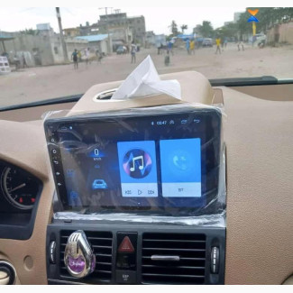 Mercedes Benz C-300 2010 Android Player With Reverse Camera