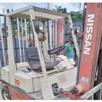 2 Tons Nissan Forklift. Direct Tokunbo