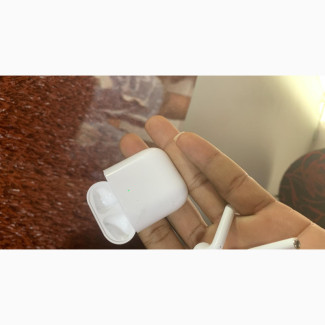 Airpods 2 - London Used