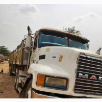 Mack CH613 Heavy-Duty Truck