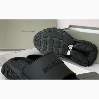 BALENCIAGA Luxury Slipper