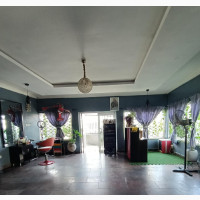 A Spacious Commercial Property for Rent
