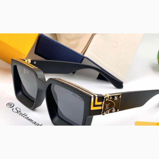 LOUIS VUITTON Luxury Sunglasses