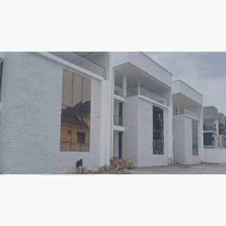 A 5bedroom Semi-Detached Duplex + 1BQ Purpose for Office Use