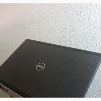 Laptop Dell Precision 7730 32GB Intel Xeon SSD 512GB