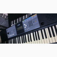 Yamaha PSR-E233 61-Key Premium Portable Keyboard