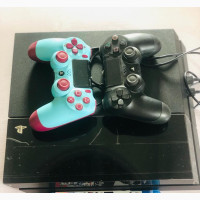Play Station 4 - Game Controllers