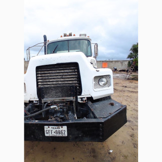 Mack Head Concrete Mixer