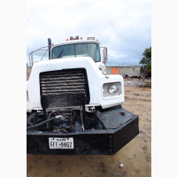 Mack Head Concrete Mixer