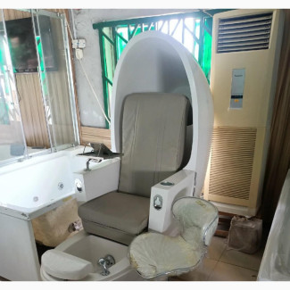 Pedicure Bowl and Massage Chair